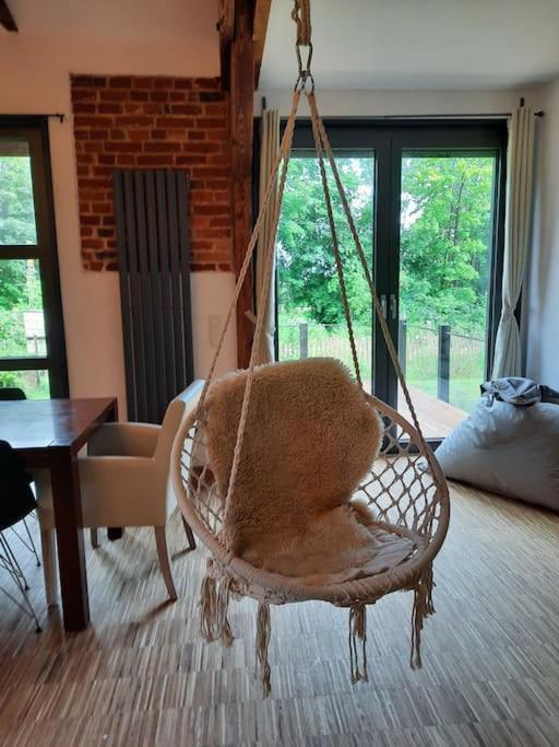 Lokschuppen Im Alten Bahnhof Industrial Style Moschheim 外观 照片